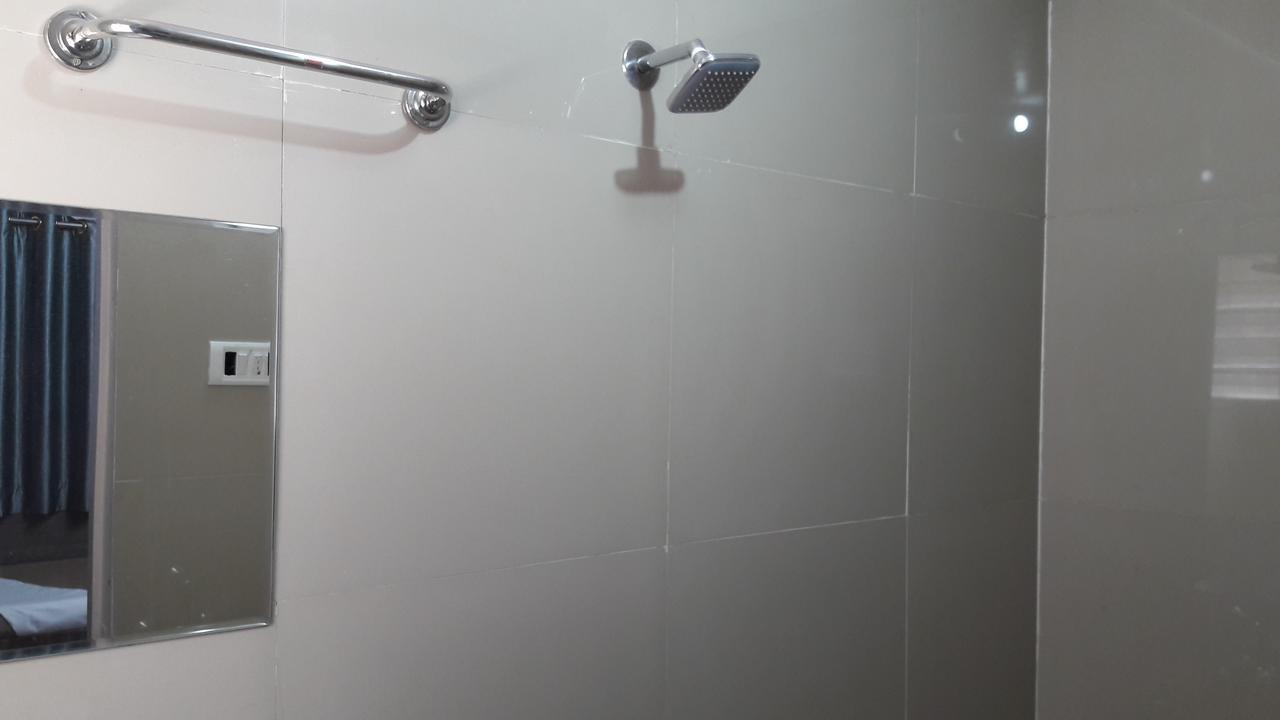 Hotel Aurangabad Regency Bagian luar foto