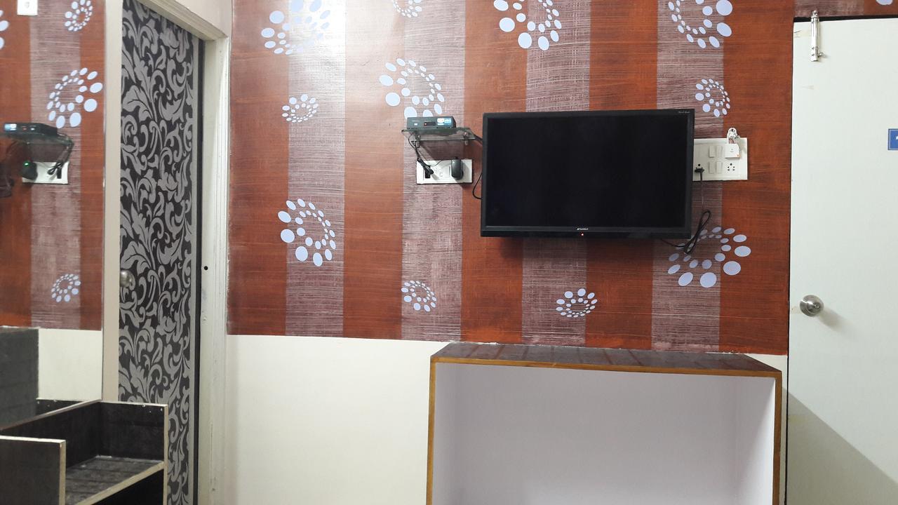 Hotel Aurangabad Regency Bagian luar foto