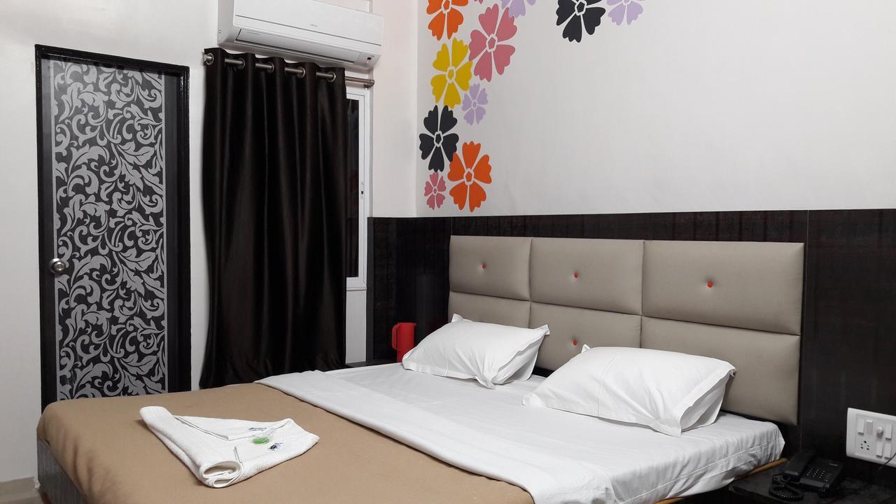 Hotel Aurangabad Regency Bagian luar foto