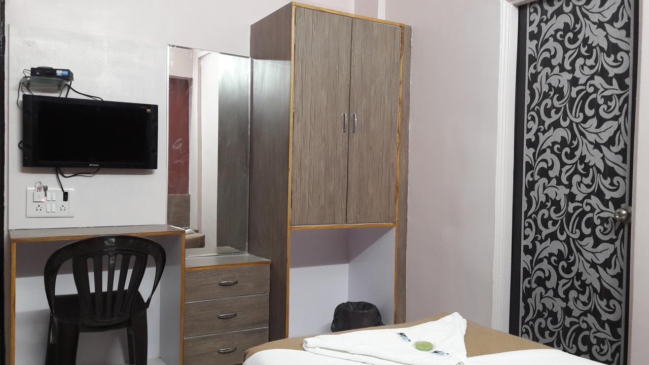 Hotel Aurangabad Regency Bagian luar foto